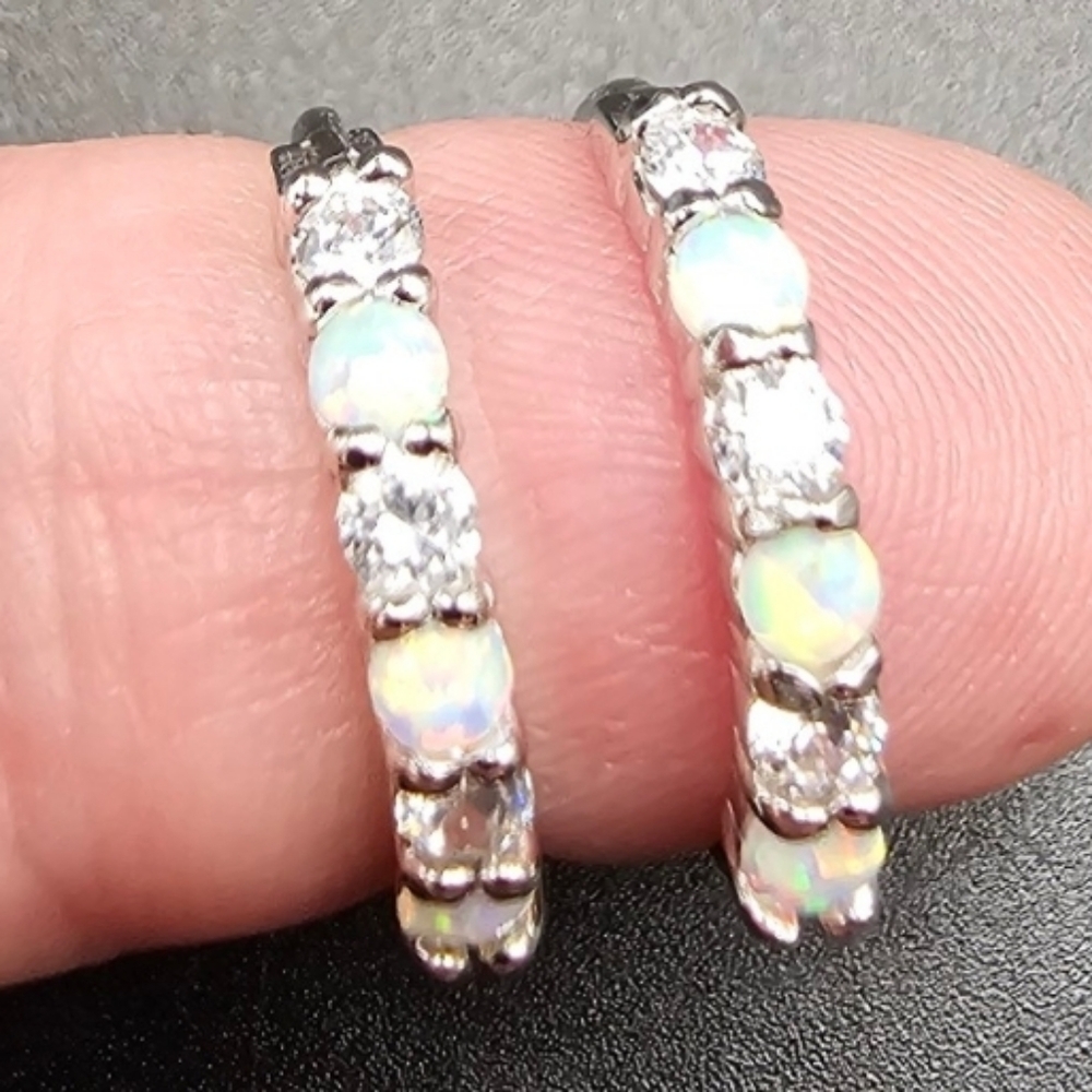 ❤️KAY JEWELERS❤️ 925 SILVER OPAL HOOP HUGGIE EARRINGS